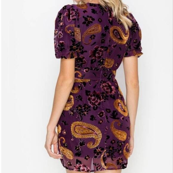 NWT Adelyn Rae Velvet Burnout Puff Sleeve Mini Dress Size XS Party Cocktail - Picture 2 of 11